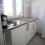 Apartment M&b Srima