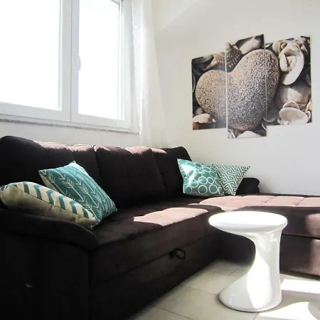 Apartment M&b *